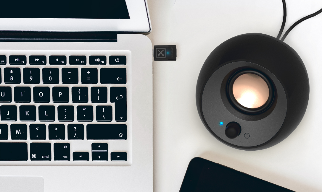 Creative BTW4 Smart Bluetooth 5.2 Audio Transmitter with aptX Adaptive